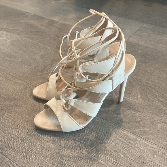 Steve Madden lace up nude heel - Picture 8 of 9